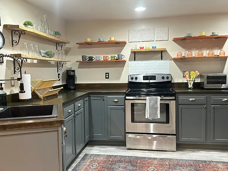 2123 Rivermont Ave #101 — Photo 2