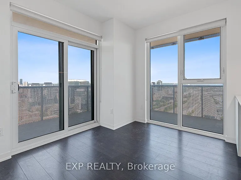 20 Richardson St #2710 — Photo 9