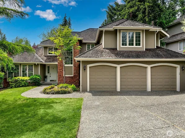 1911 224th Place NE, Sammamish, WA 98074