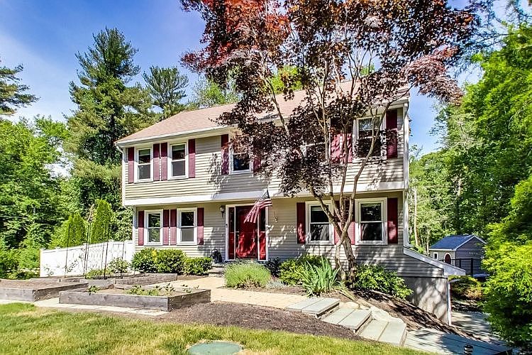 1st image of 77 Prospect St
