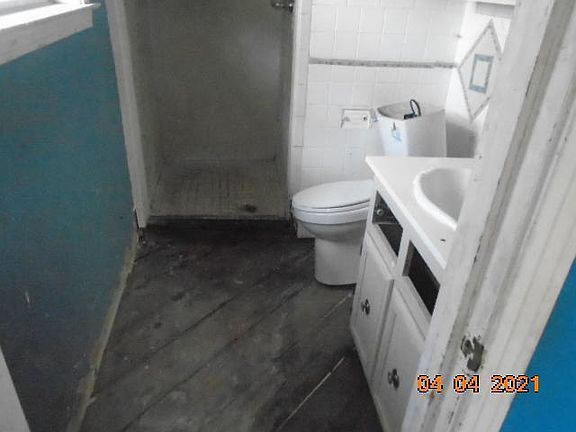 4th image of 1911 Nantucket Dr