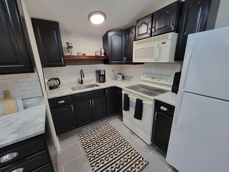 217 Pearl St #2 — Photo 24