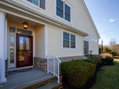 18 Hazelwood Ter, Tinton Falls, NJ, 07724