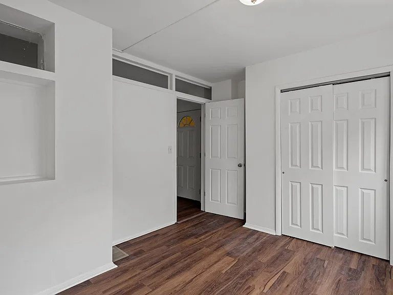 4617 Locust St #1 — Photo 11
