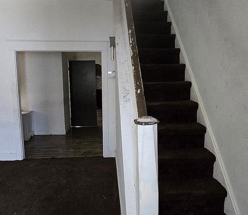 3rd image of 4455 Greene St
