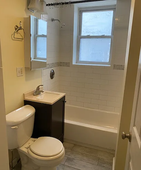 220 Hanover St #10 — Photo 4