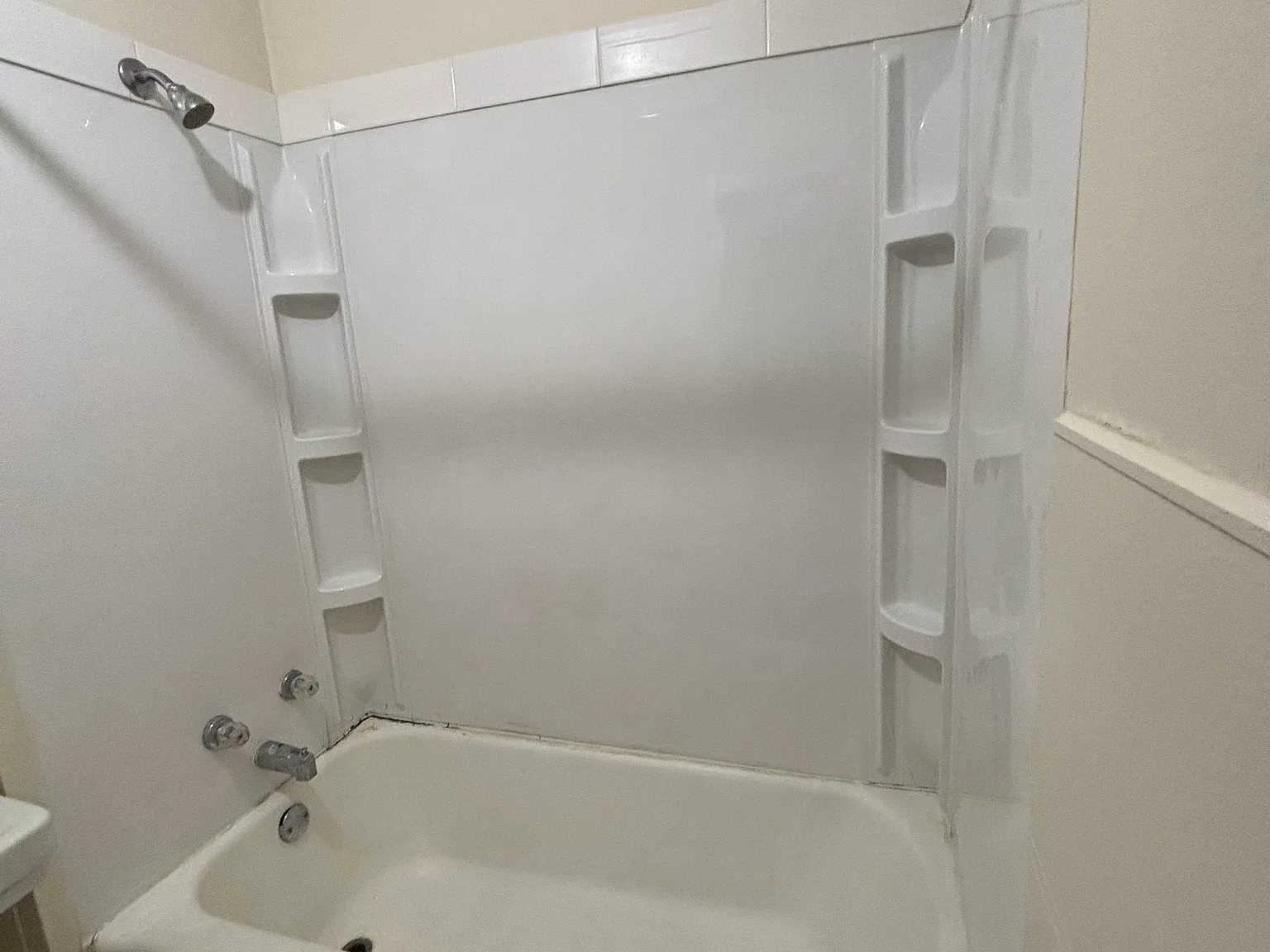 2 bed, 1568 sqft, $925 — Photo 3