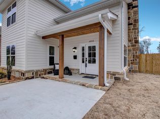 2002 Weems St, Conway, AR 72034