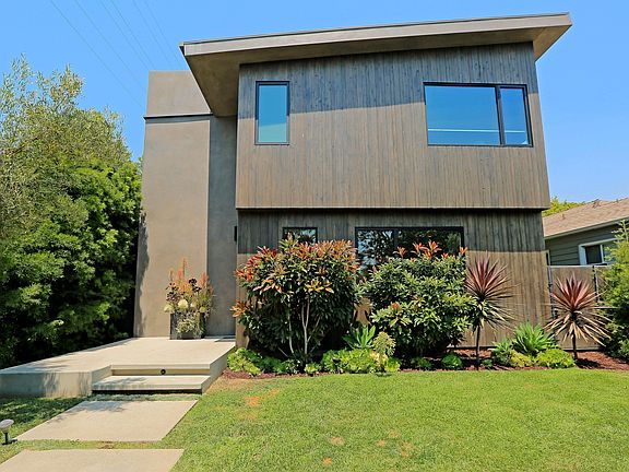 3rd image of 3604 Greenwood Ave