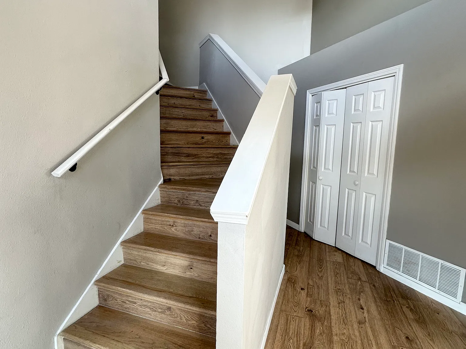 3 bed, 2322 sqft, $2,500 — Photo 4
