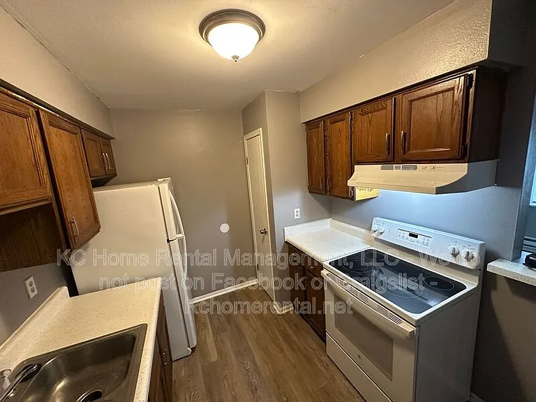551 N Somerset Ter #A — Photo 10