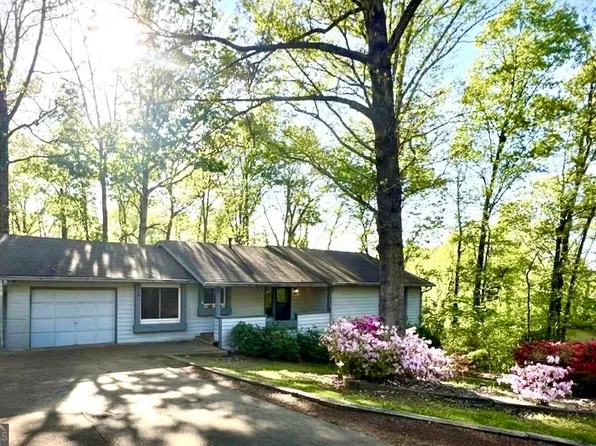 6720 Knollwood Cir, Douglasville, GA 30135