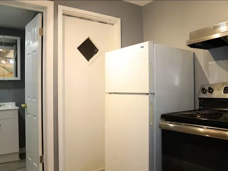 455 Pavonia Ave #1D — Photo 4