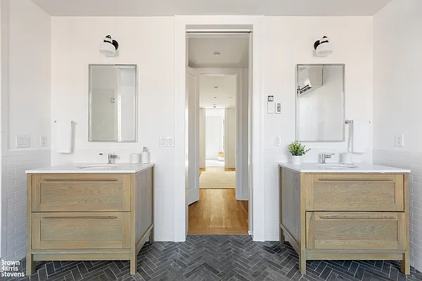 Sold by Brown Harris Stevens | media 6