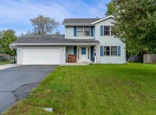 5769 Longest Dr, South Beloit, IL 61080