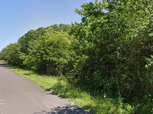 5000 Engledow Rd, De Soto, MO 63020