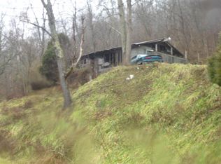 21 Island Creek Rd, Tornado, WV 25202