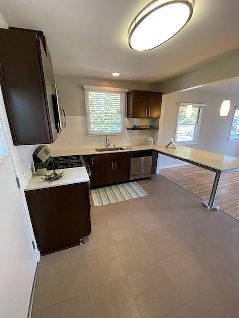 1st image of 1410 Elkgrove Cir #1