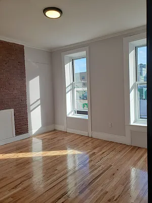 Rented by Signature Property Realty | media 19