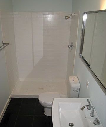 3x5' walk in shower in master bath