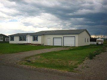 1st image of 320 Red Oak Dr