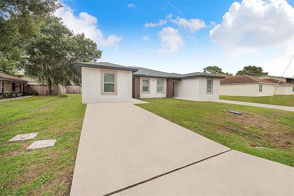 3 bed, 1112 sqft, $1,700 — Photo 3