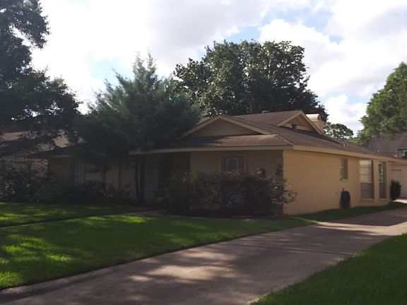 3rd image of 12507 Mooreknoll Ln