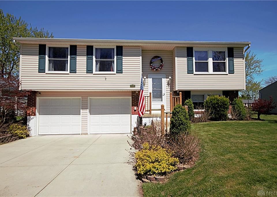 1st image of 184 Woburn Farm Cir