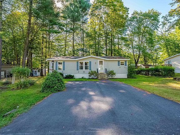 2nd image of 10 York Court