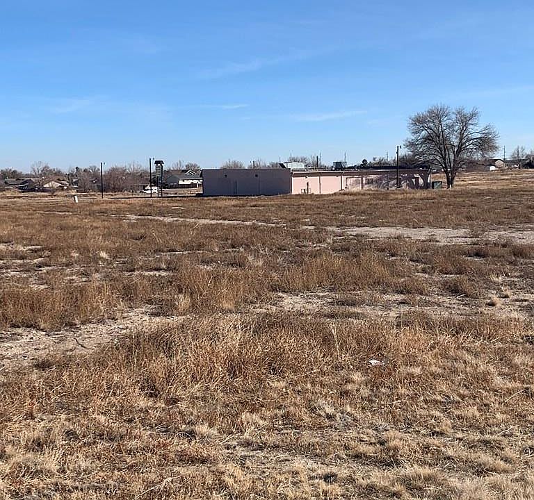 2nd image of 330 S Del Norte Ave