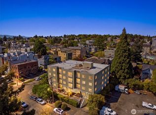 800 N Allen Pl APT 401, Seattle, WA 98103