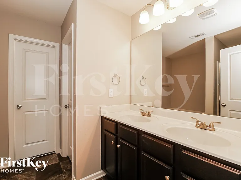 11677 Striker Ln — Photo 15