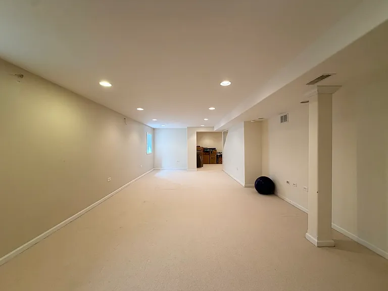 1936 Cobblebrook Ln — Photo 31
