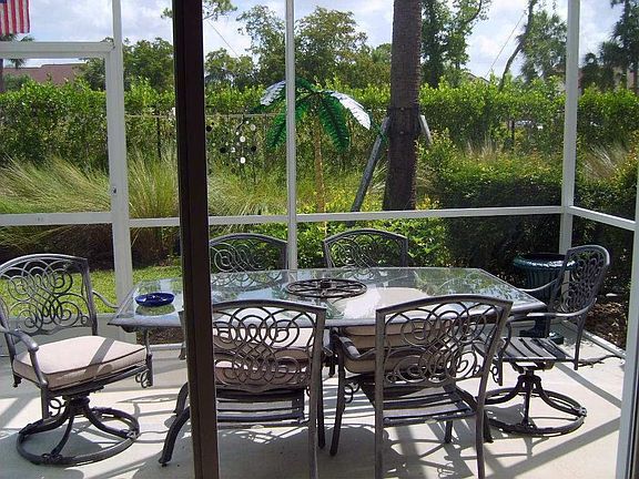 LANAI LOCATED RIGHT OFF THE LIVING ROOM