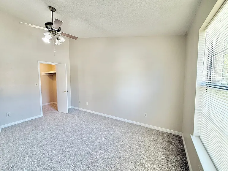 3864 Oakus Dr #5-B — Photo 6