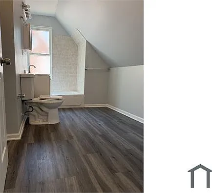 10043 S Oglesby Ave — Photo 12