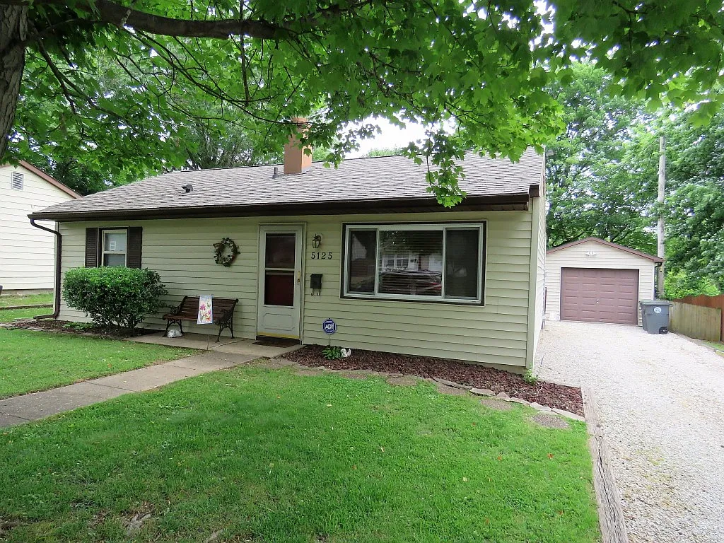 5125 Warren Dr photo 1