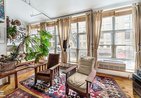 3rd image of 460 W Broadway APT 2S