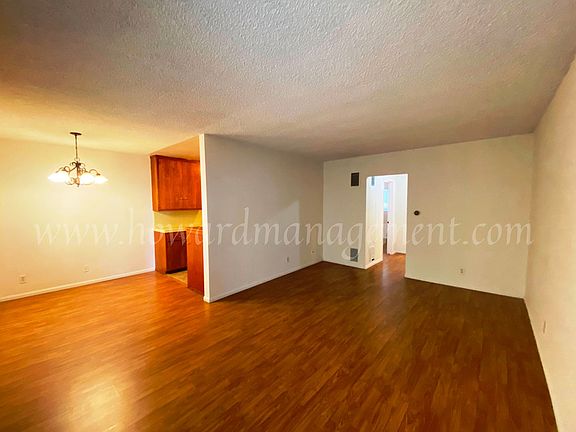 3rd image of 1427 Amherst Ave APT 5