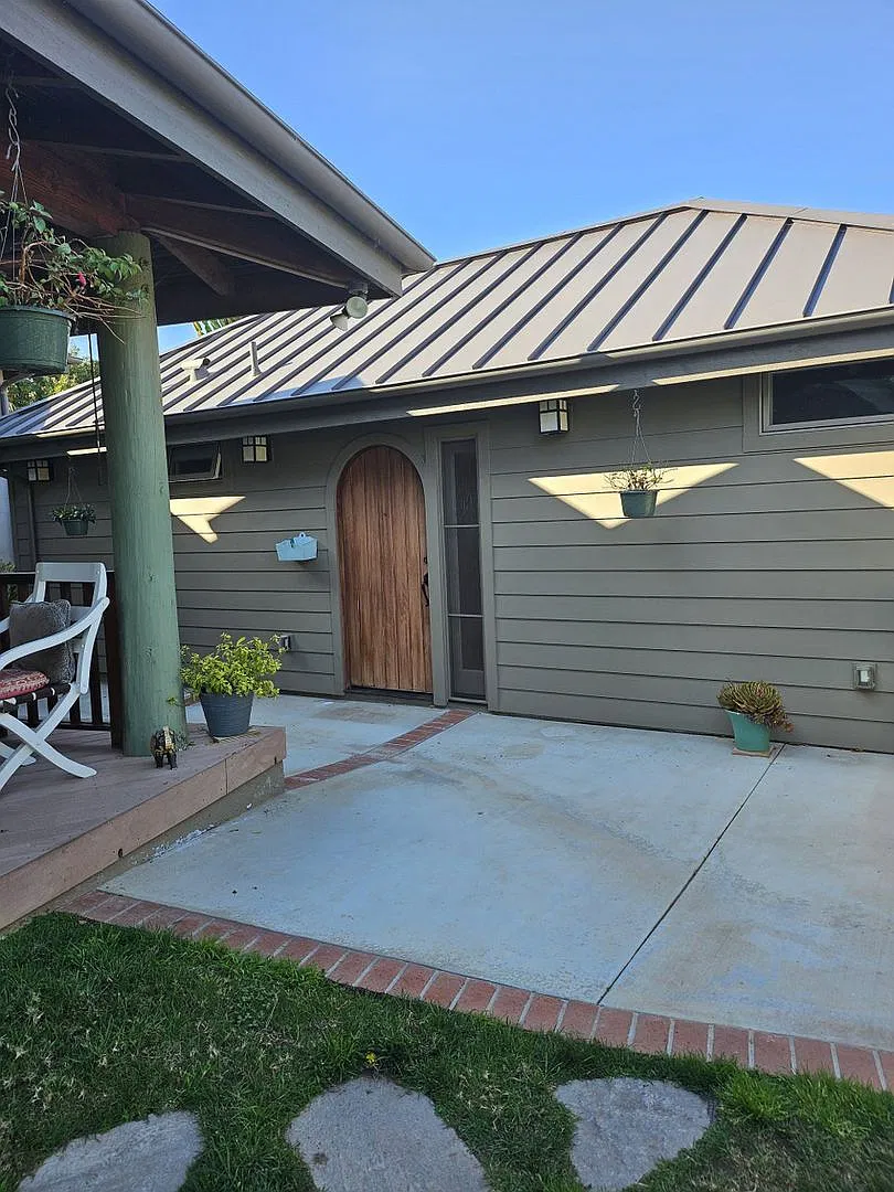 1 Bedroom Cottage in Encinitas — Photo 1