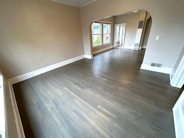 2021 SW 6th Ave — Photo 4