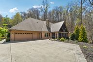 View Ridge Pkwy-1504-001.jpg