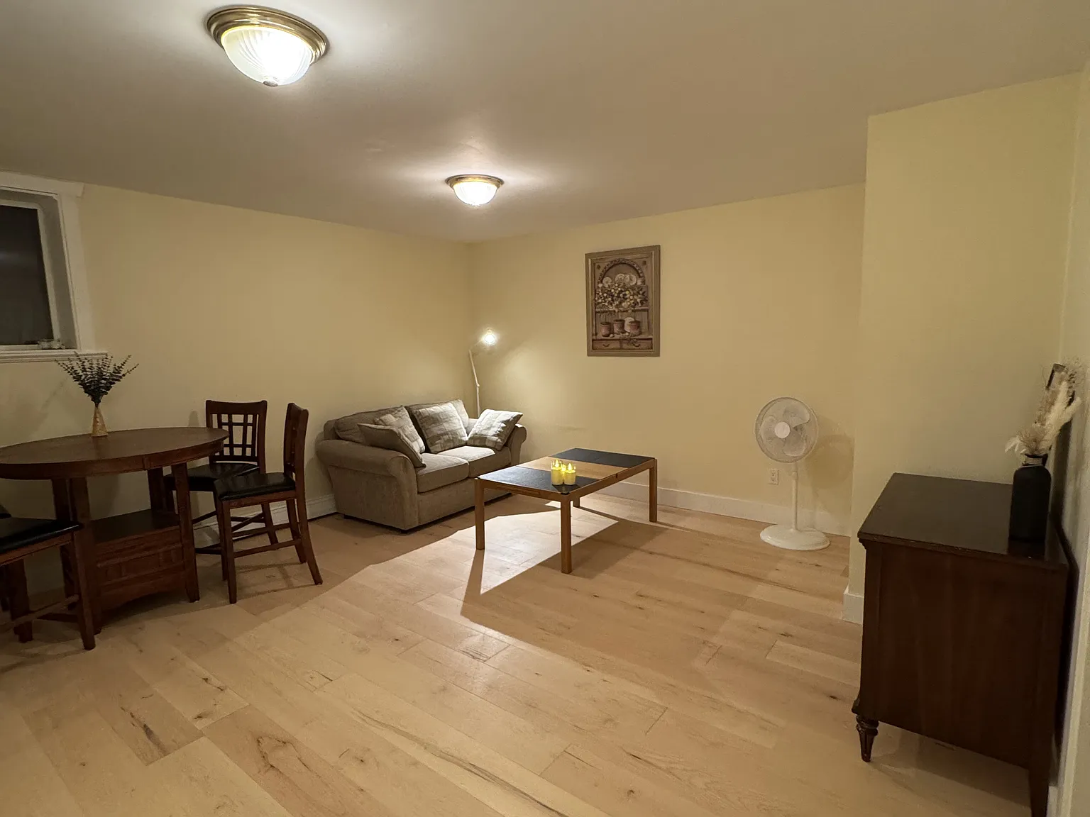 1 bed, 700 sqft, $1,600 — Photo 2