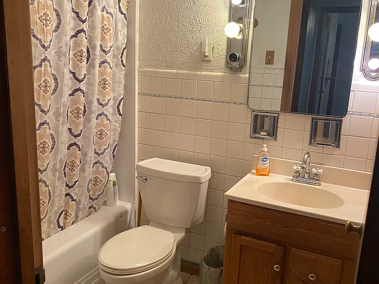 830 Midland Ave — Photo 6