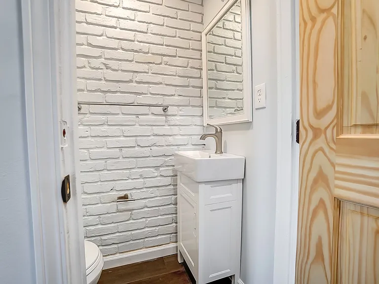 5701 Montgomery Rd #1 — Photo 27