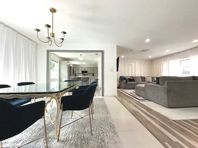 2610 SW 36th Dr — Photo 16