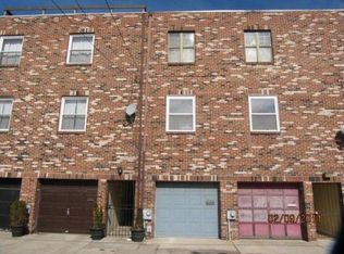 1717B Fitzwater St, Philadelphia, PA 19146