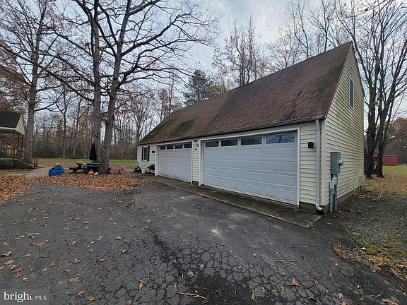 3rd image of 32287 Quinn Rd