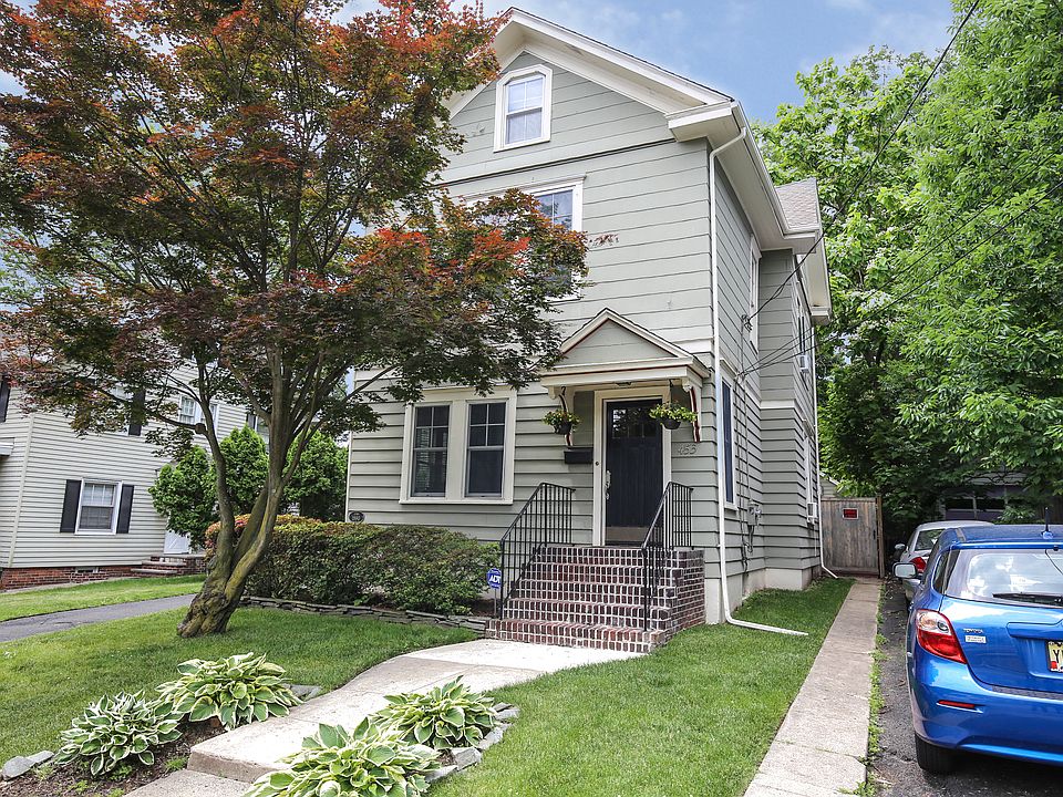 1st image of 453 Wyoming Ave