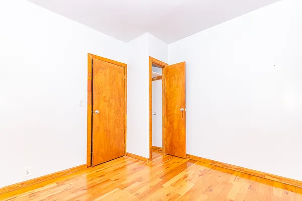 Rented by MySpaceNYC | media 7